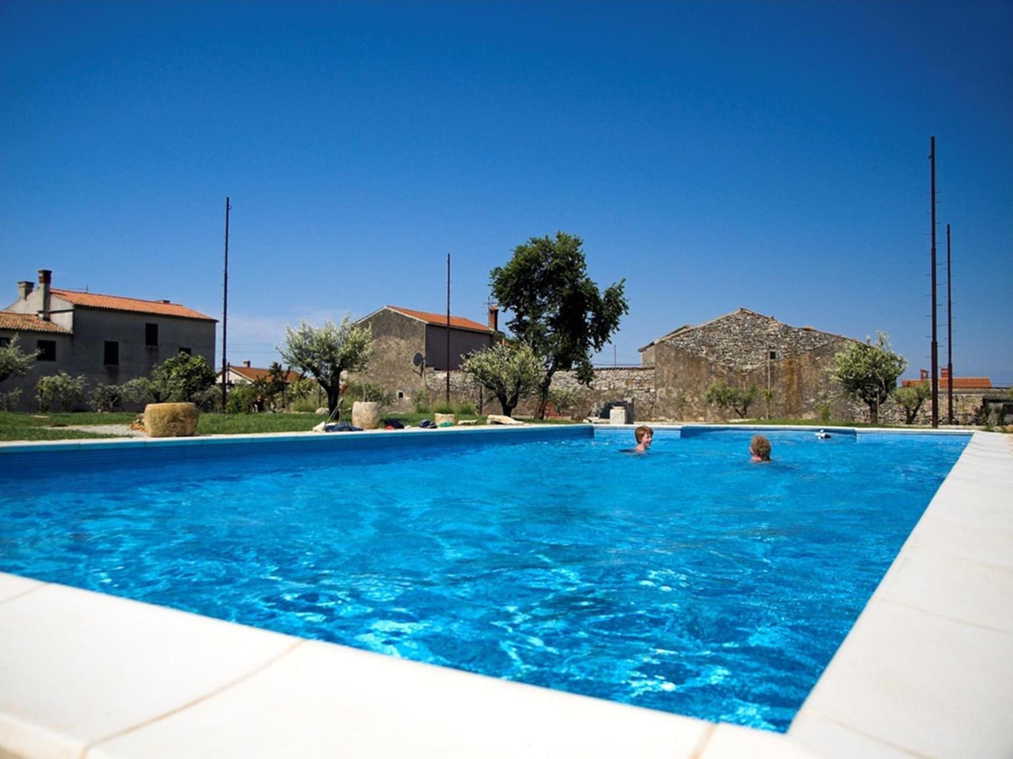 Marceta - Apartments & Rooms With Swimming Pool Fažana Eksteriør billede