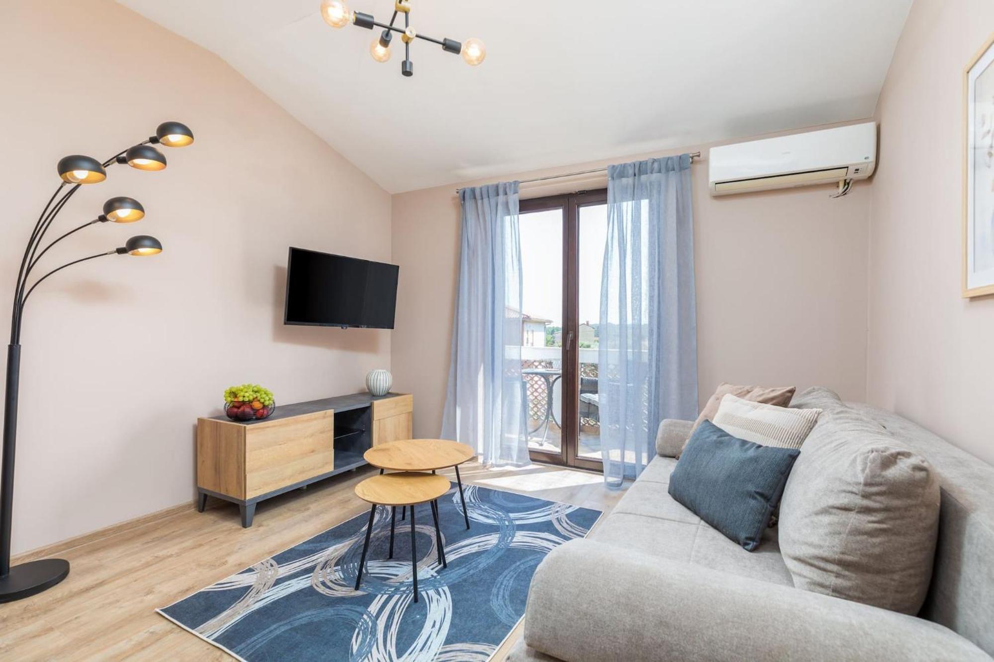 Marceta - Apartments & Rooms With Swimming Pool Fažana Eksteriør billede